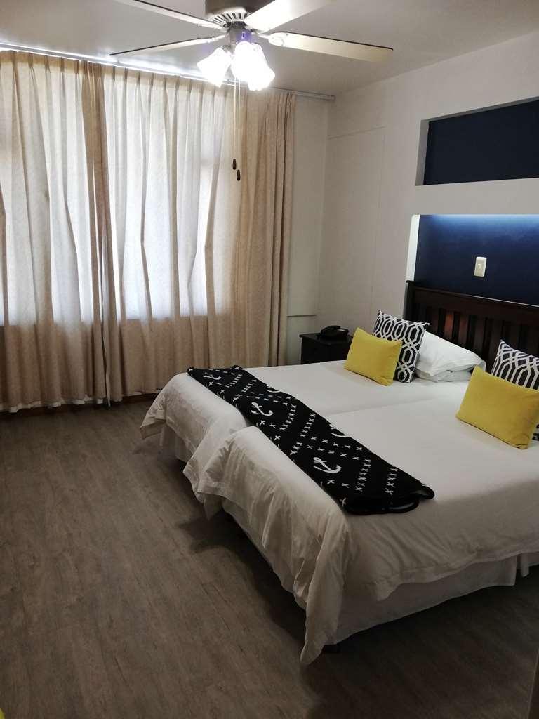 Hoedjiesbaai Hotel Saldanha Bay Kamer foto