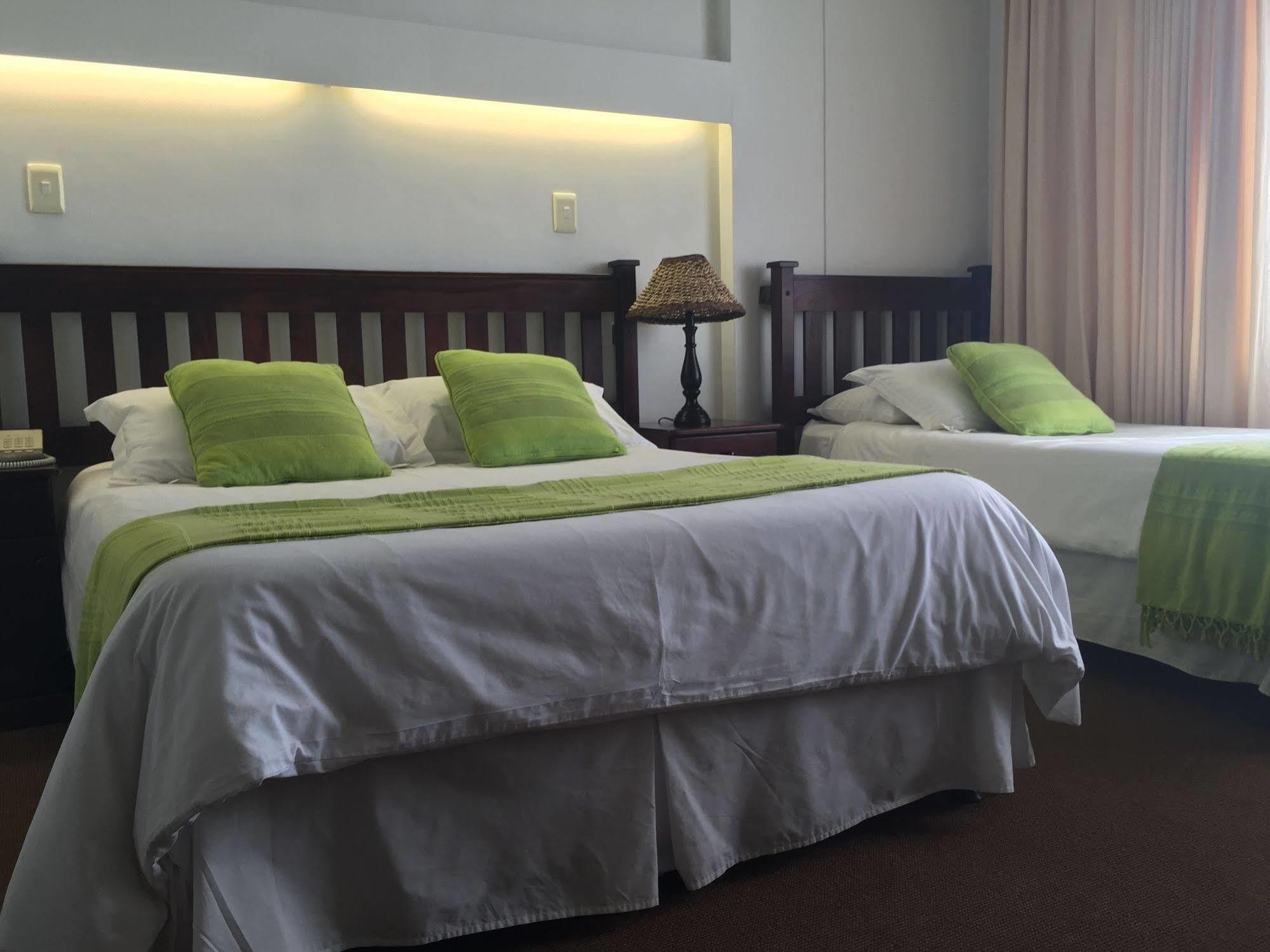 Hoedjiesbaai Hotel Saldanha Bay Buitenkant foto